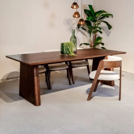Eettafel Jule Walnoot Eikenhout